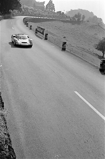 69 Blank Arthur Porsche 910 1991 ccm (2)